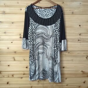 Parsley & Sage Top Womens 1X Black and White Tunic Mixed Print Art Boho